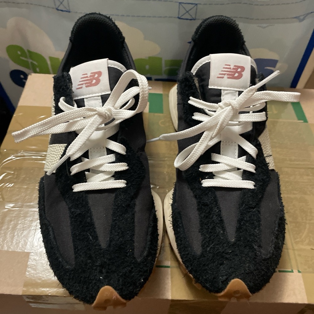 Women’s gym shoes